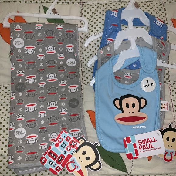 Brand new PAUL Frank blanket & bibs - Picture 2 of 7